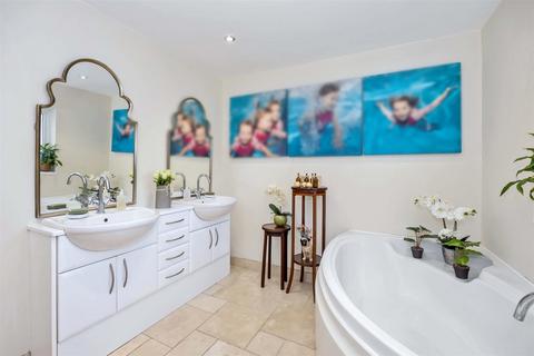 9 Ashurst Close, Goring By Sea, Worthing, BN12 4SP