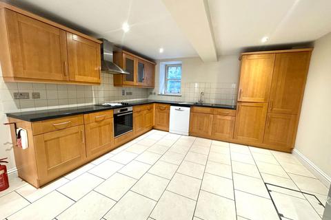 2 bedroom flat to rent, Midvale Road, Jersey JE2