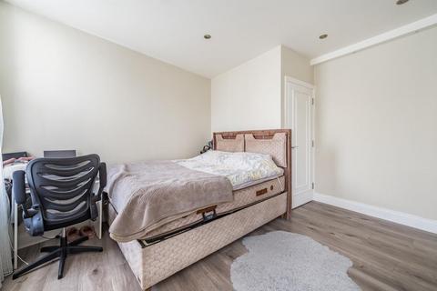 Studio for sale, Weltje Road, Hammersmith