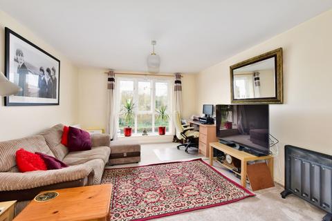 2 bedroom flat for sale, Ovaltine Drive, Ovaltine Court Ovaltine Drive, WD4