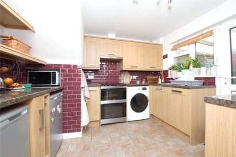 3 bedroom terraced house to rent, Bicknor Road, Maidstone, Kent, ME15