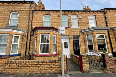 3 bedroom terraced house to rent, Garfield Road, Scarborough YO12