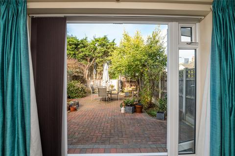 24 Conway Avenue, Great Wakering, Southend-on-sea, SS3 0BG