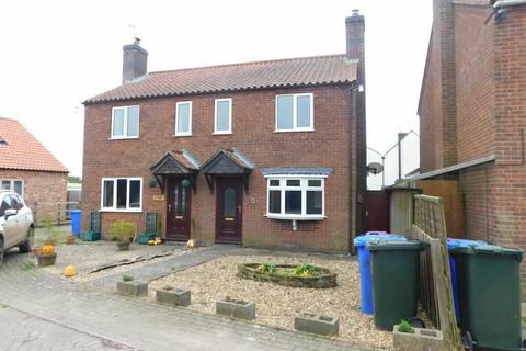 3 bedroom semi-detached house to rent, 3 Barley Sheaf Court