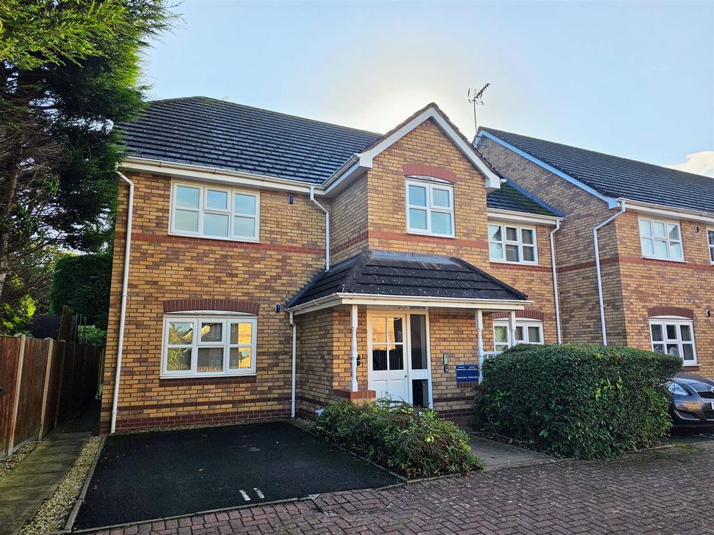 11 Cygnet Court