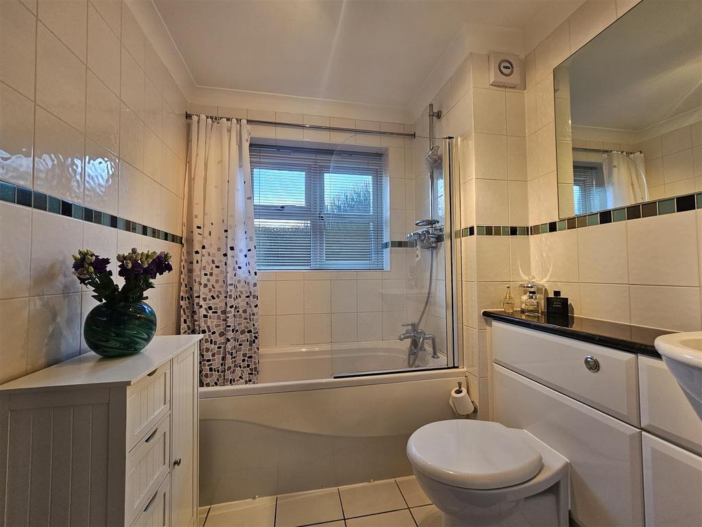 11 Cygnet Court 11