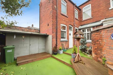 3 bedroom semi-detached house for sale, The Avenue, Leigh