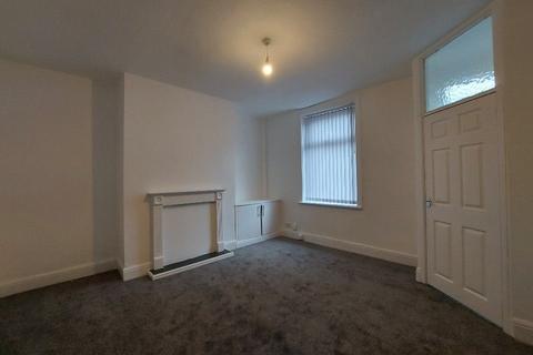 2 bedroom terraced house to rent, Cog Lane, Burnley BB11