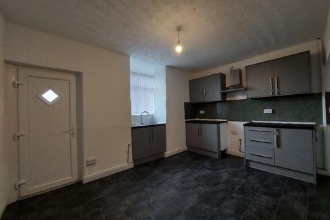 2 bedroom terraced house to rent, Cog Lane, Burnley BB11