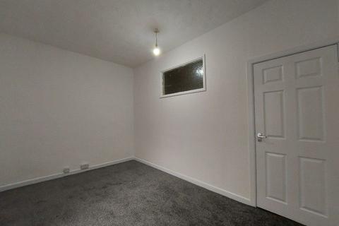 2 bedroom terraced house to rent, Cog Lane, Burnley BB11