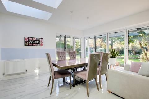 4 bedroom detached house for sale, Cavendish Road, Bournemouth, BH1