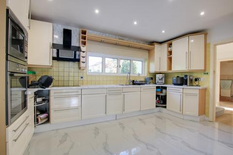 4 bedroom detached house for sale, Cavendish Road, Bournemouth, BH1