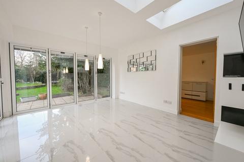 41b Cavendish Road, Bournemouth, BH1 1RA