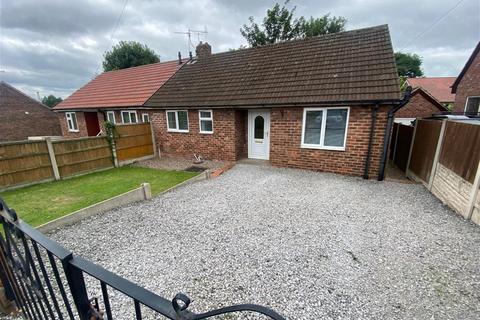 2 bedroom bungalow to rent, Calf Croft, Whitwell, Worksop, S80 4UE