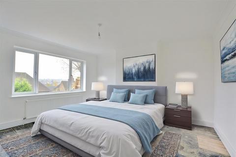3 bedroom semi-detached house for sale, Henley Rise, Nottingham