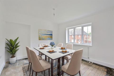 3 bedroom semi-detached house for sale, Henley Rise, Nottingham