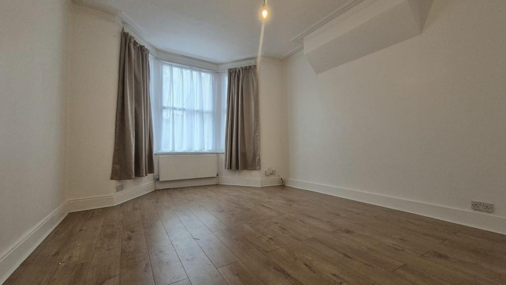 A well presented, recently decorated two bedroom