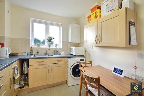 2 bedroom apartment for sale, Queen Anne Court, Quedgeley, Gloucester