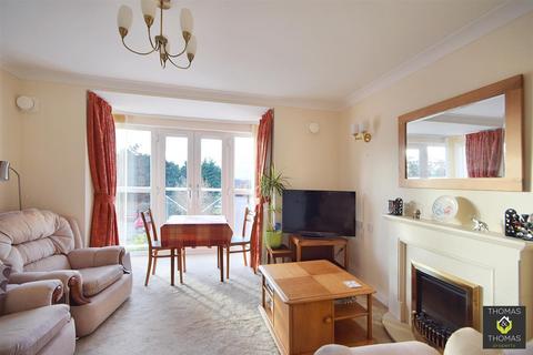 2 bedroom apartment for sale, Queen Anne Court, Quedgeley, Gloucester