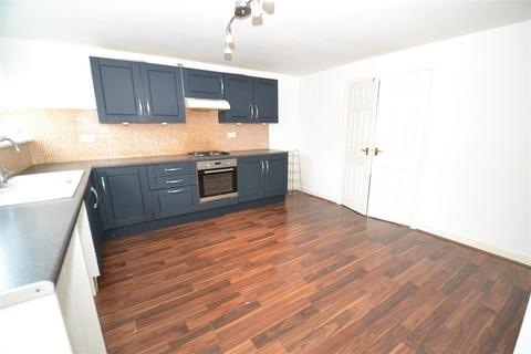 3 bedroom terraced house to rent, Eskdale Rise, Allerton, Bradford