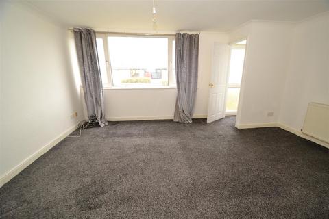 3 bedroom terraced house to rent, Eskdale Rise, Allerton, Bradford