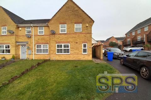 3 bedroom end of terrace house to rent, Hayeswood Grove, Stoke-on-Trent ST6