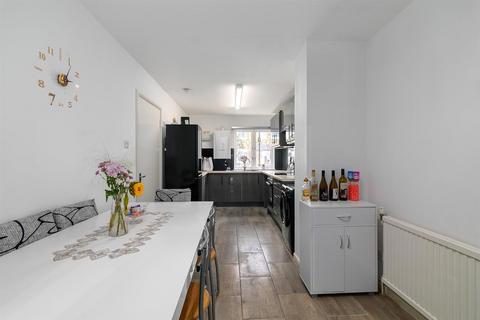 3 bedroom terraced house for sale, Hanover Road, London