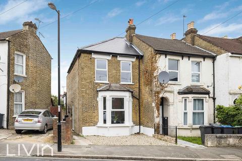 3 bedroom end of terrace house to rent, Croydon CR0