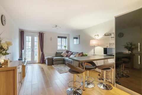 2 bedroom flat for sale, High Wycombe,  Buckinghamshire,  HP13