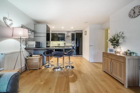 2 bedroom flat for sale, High Wycombe,  Buckinghamshire,  HP13