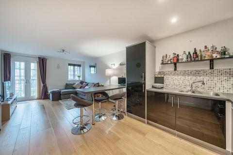 2 bedroom flat for sale, High Wycombe,  Buckinghamshire,  HP13