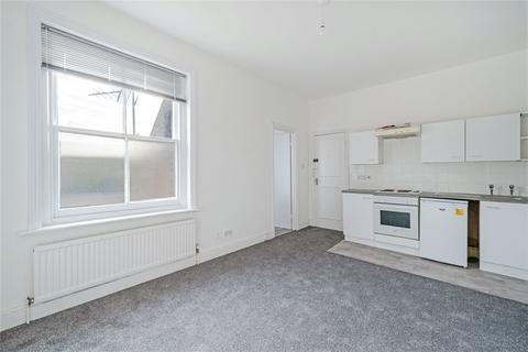 Studio to rent, High Road, Willesden Green, NW10