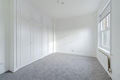 Studio to rent, High Road, Willesden Green, NW10