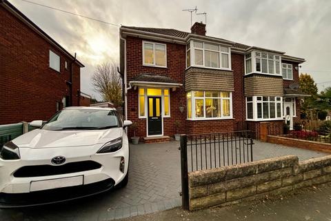 3 bedroom semi-detached house for sale, Westbourne Avenue, Garforth, Leeds