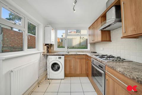 1 bedroom flat for sale, Calderon Road, Leytonstone E11