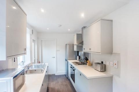 3 bedroom flat to rent, Hope Street, Nottingham NG9