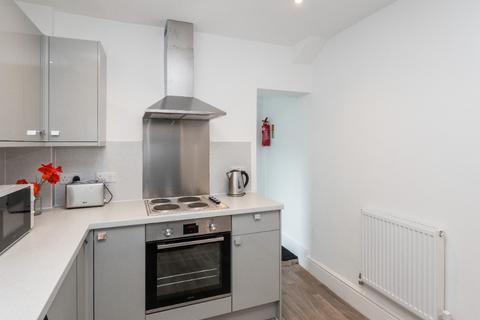 4 bedroom flat to rent, Ridgeway Road, Bristol BS16