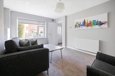 2 bedroom flat to rent, Tissington Road, Nottingham NG7