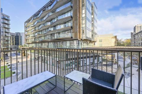 2 bedroom flat to rent, Merino Gardens, St Katharine Docks, London, E1W