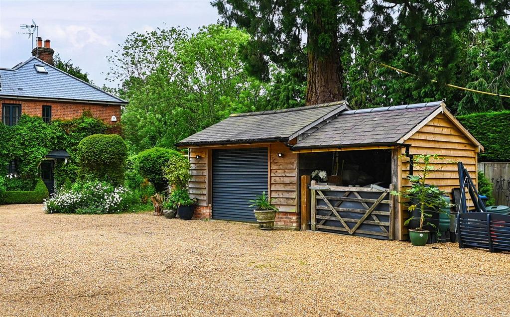 1-tollgate-cottages-rh7-photos (7 B).jpg