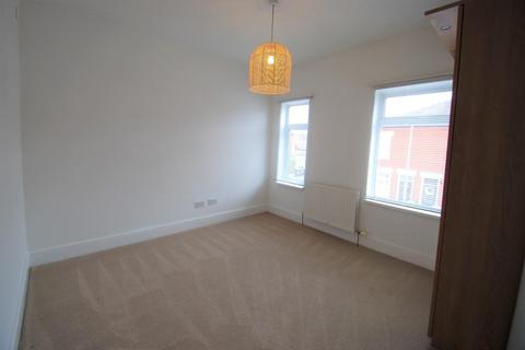 2 bedroom semi-detached house for sale, Westwood Road, Stockport