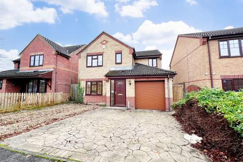 4 bedroom detached house to rent, Charles Melrose Close, Mildenhall IP28