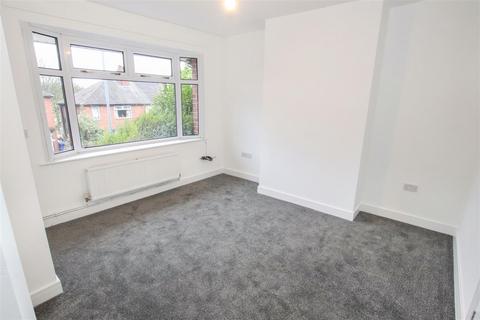 3 bedroom semi-detached house to rent, Barnfield Road, Burslem, Stoke-On-Trent