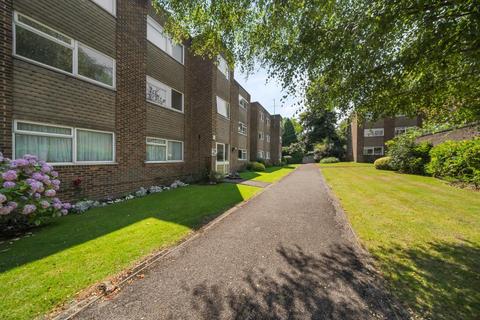 2 bedroom flat for sale, Northwood,  Middlesex,  HA6