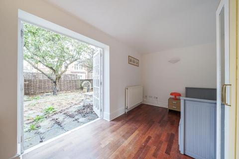 2 bedroom flat for sale, Surbiton,  Surrey,  KT6