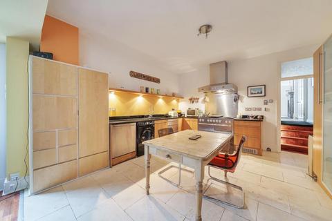 2 bedroom flat for sale, Surbiton,  Surrey,  KT6