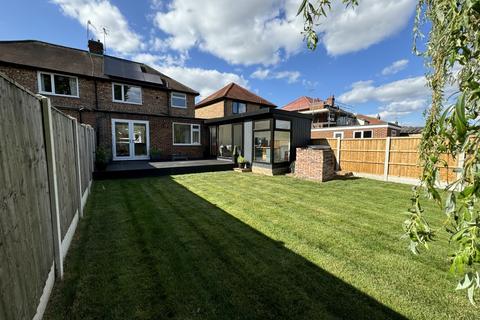 3 bedroom semi-detached house to rent, Long Lane Attenborough, Beeston, Nottingham, Nottinghamshire, NG9