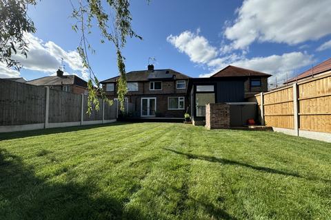 3 bedroom semi-detached house to rent, Long Lane Attenborough, Beeston, Nottingham, Nottinghamshire, NG9