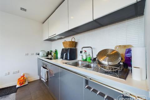 1 bedroom apartment for sale, One Park West, Liverpool