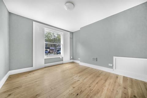 2 bedroom flat to rent, Kingsland Road, London, E8